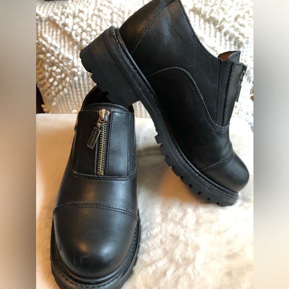 ** LAST CHANCE- EUC Ladies’ Easyriders Black Leather Shoes - Picture 4 of 6